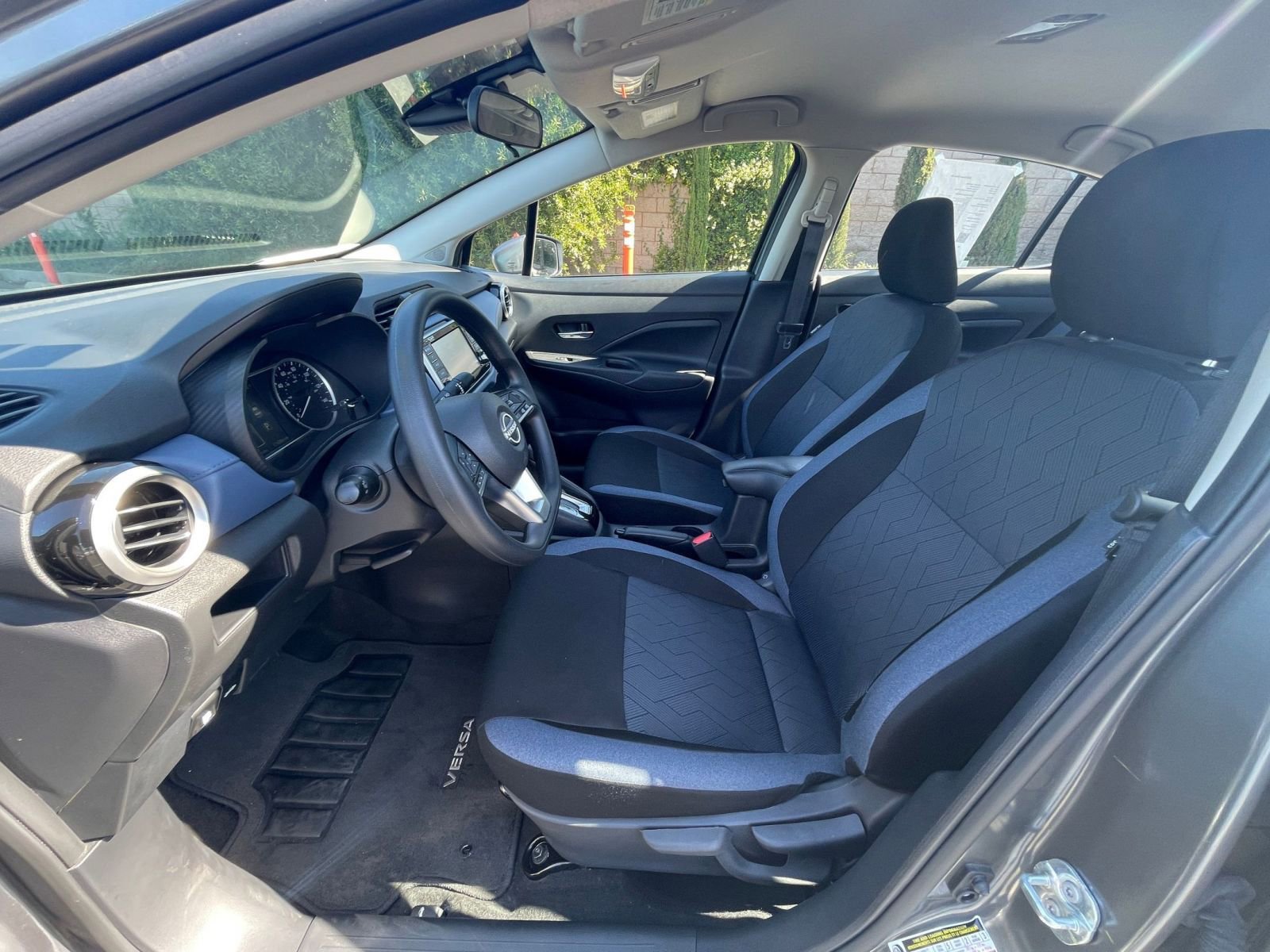 Used 2025 Nissan Versa SV image 24