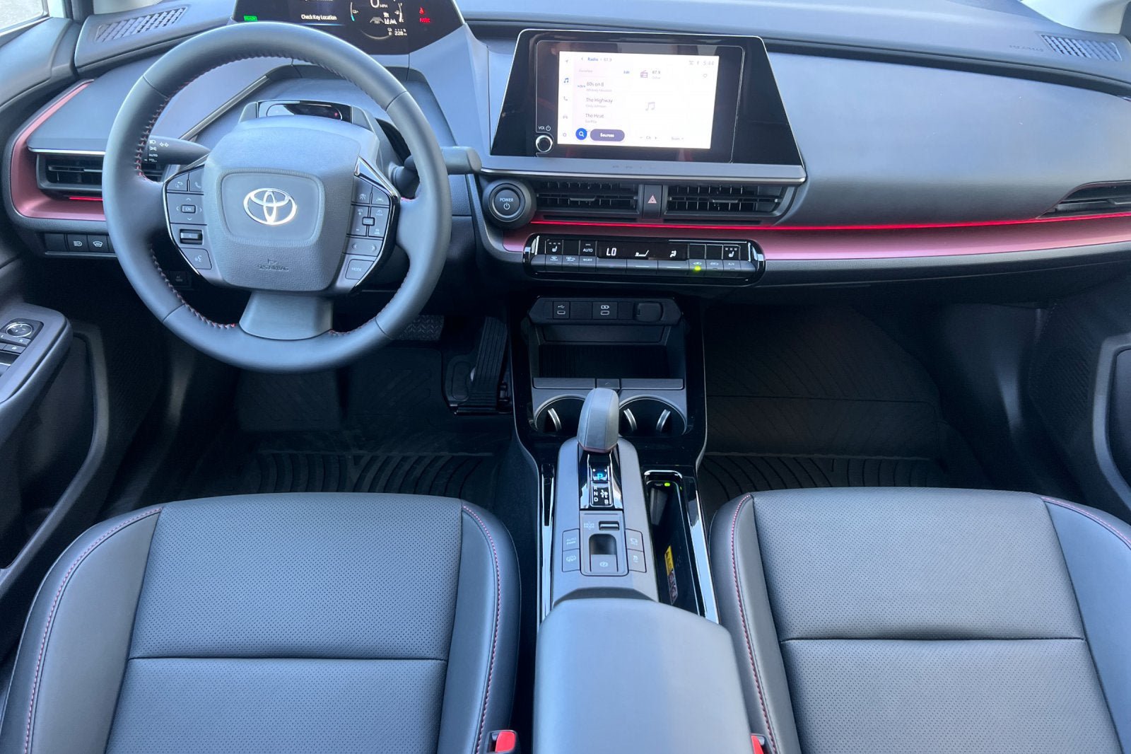New 2026 Toyota Prius Plug-In Hybrid FWD image 9