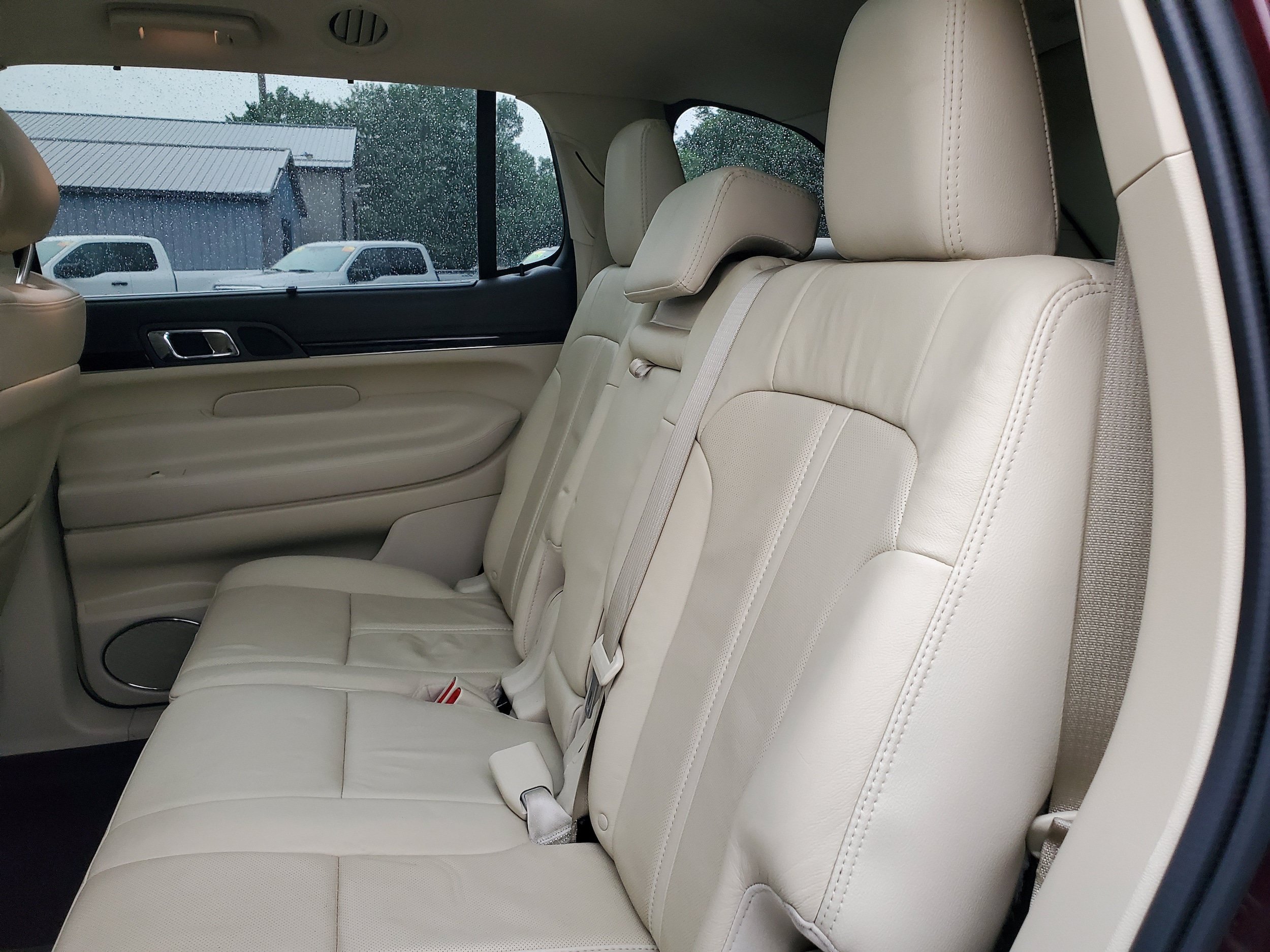 Used 2019 Lincoln MKT AWD image 21
