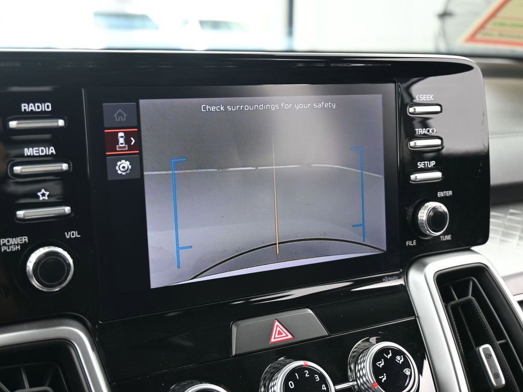 Used 2023 Kia Sorento LX image 22