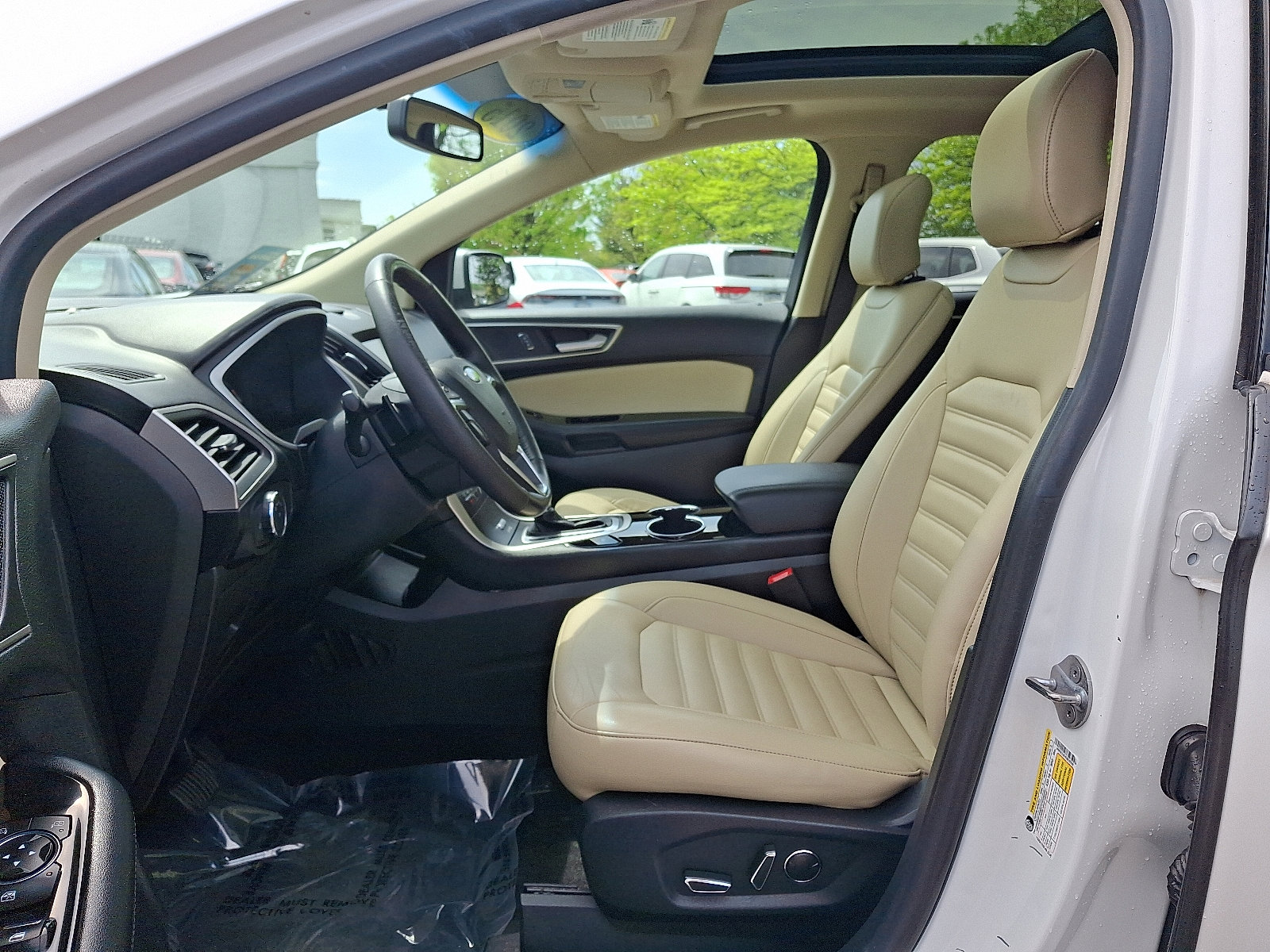 Used 2015 Ford Edge SEL w/ Equipment Group 201A FWD image 13