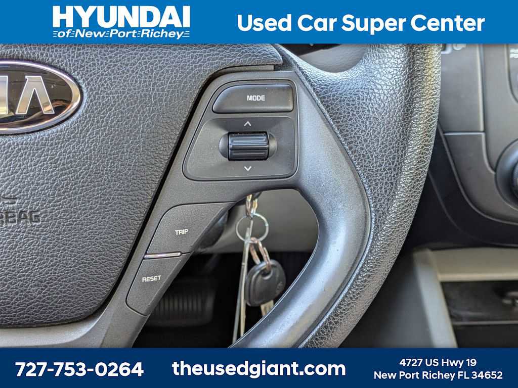 Used 2015 Kia Forte LX FWD image 25