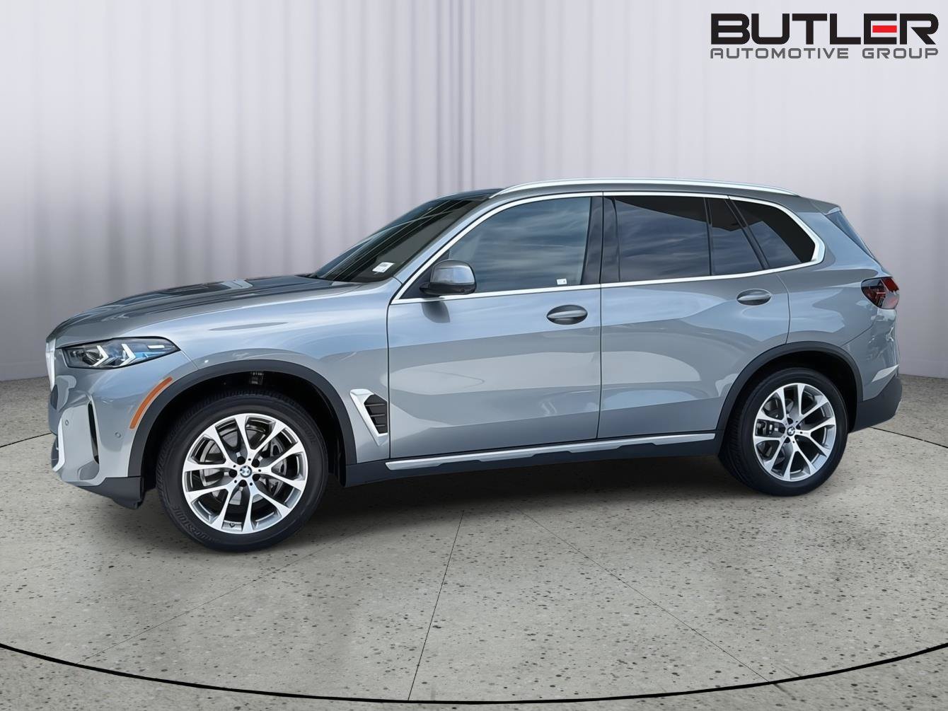Certified 2024 BMW X5 sDrive40i w/ Premium Package RWD image 3