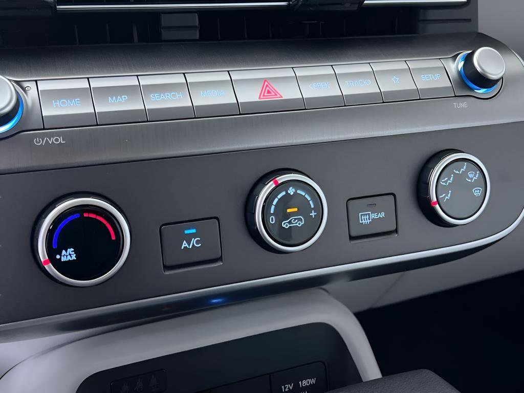 Used 2026 Hyundai Kona SE image 21