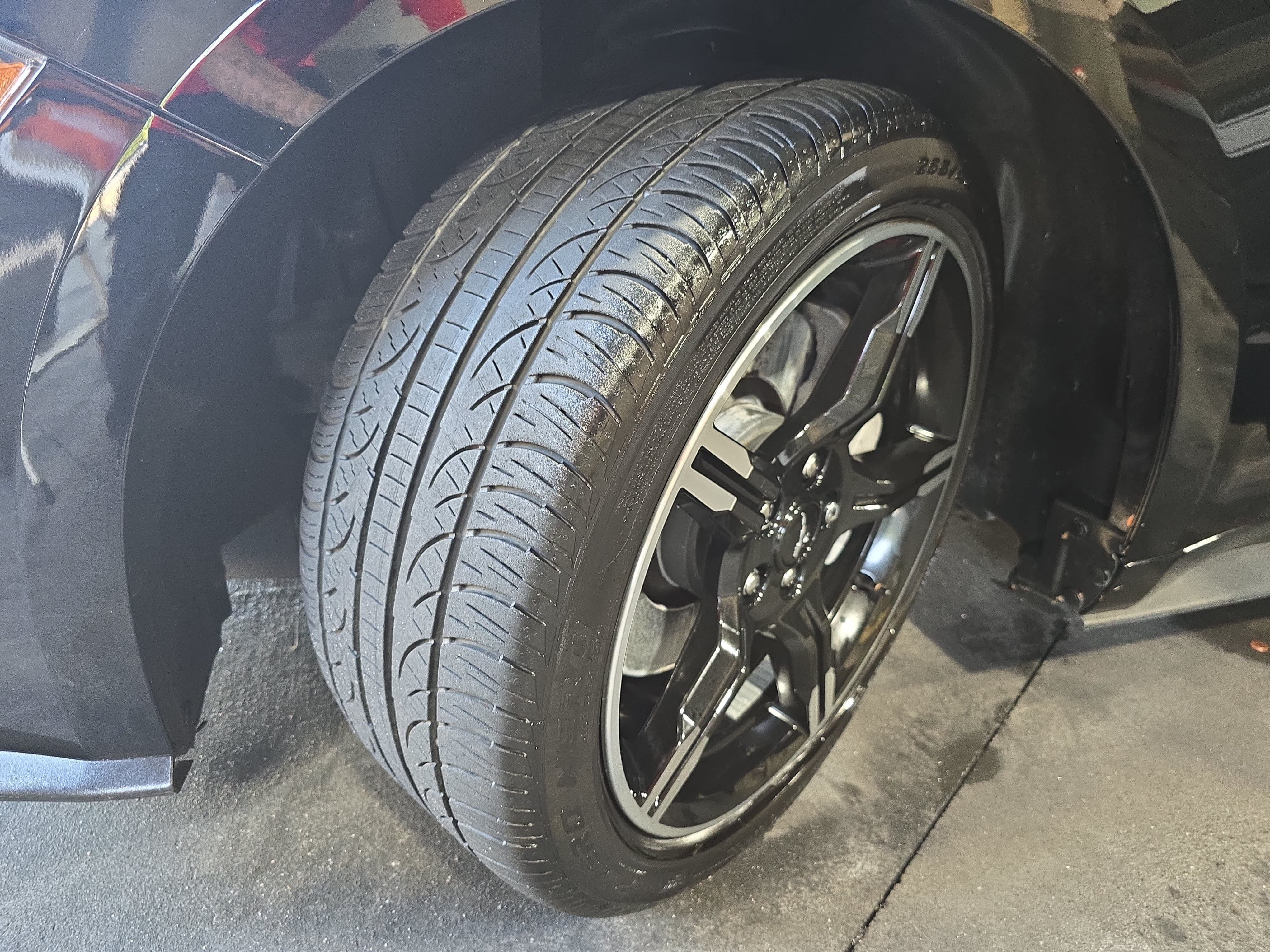 Used 2019 Ford Mustang GT Premium w/ Equipment Group 401A RWD image 27