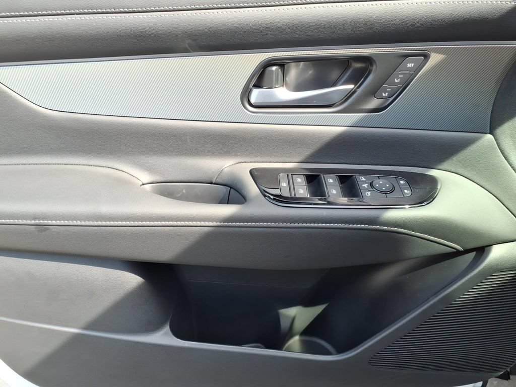 New 2026 Nissan Murano Platinum AWD/4WD image 13
