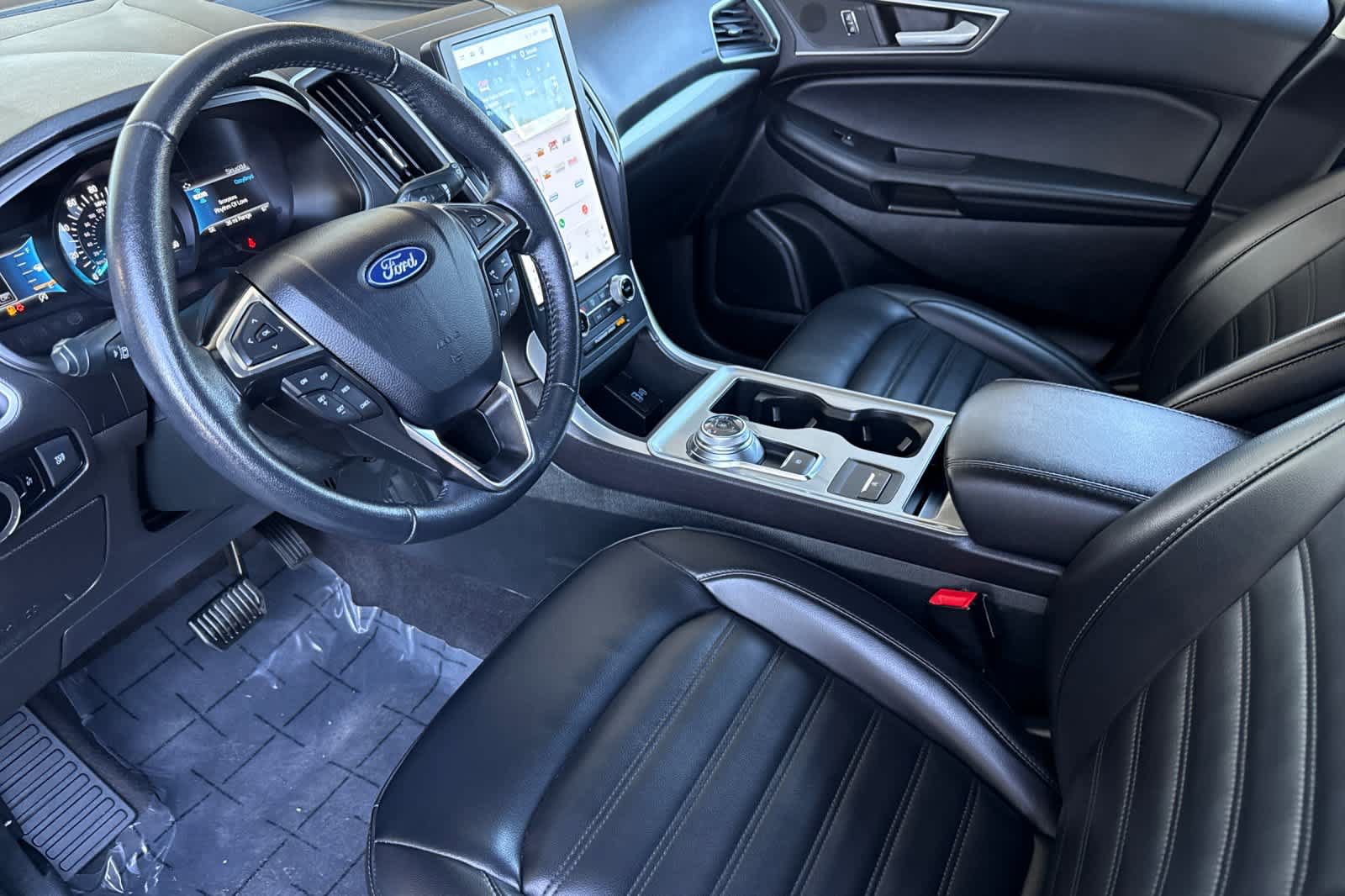 Used 2024 Ford Edge SEL AWD/4WD image 11
