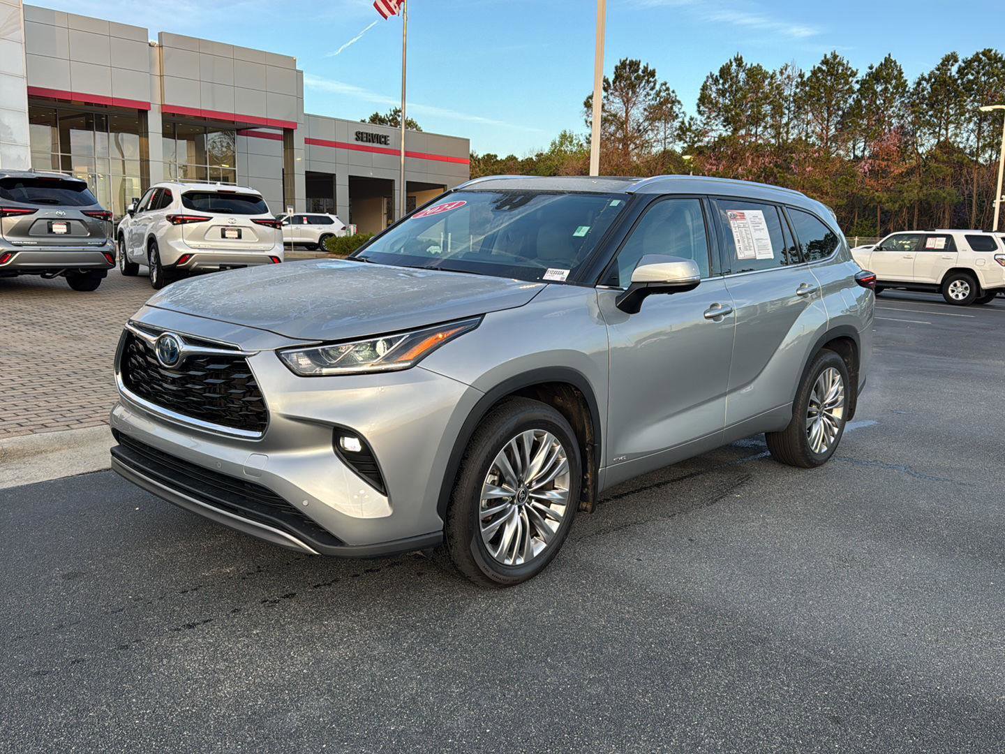 Used 2024 Toyota Highlander Platinum