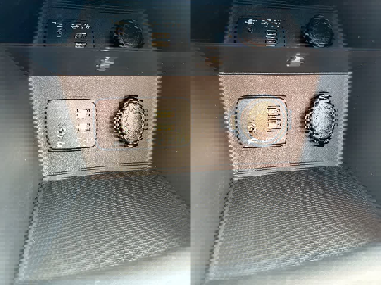 Certified 2023 Subaru Forester Premium image 33