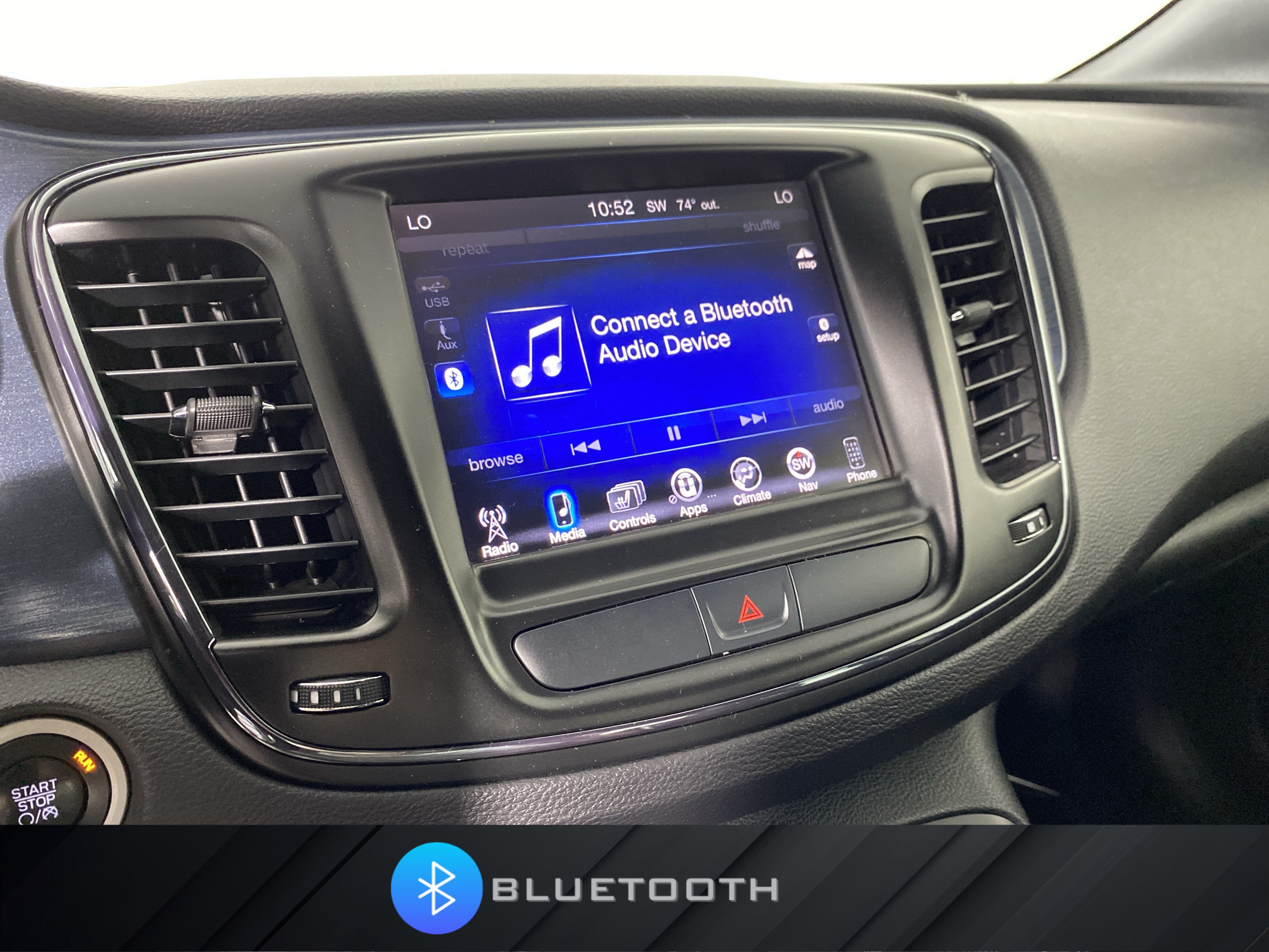 Used 2016 Chrysler 200 S w/ Navigation & Sound Group I AWD/4WD image 4