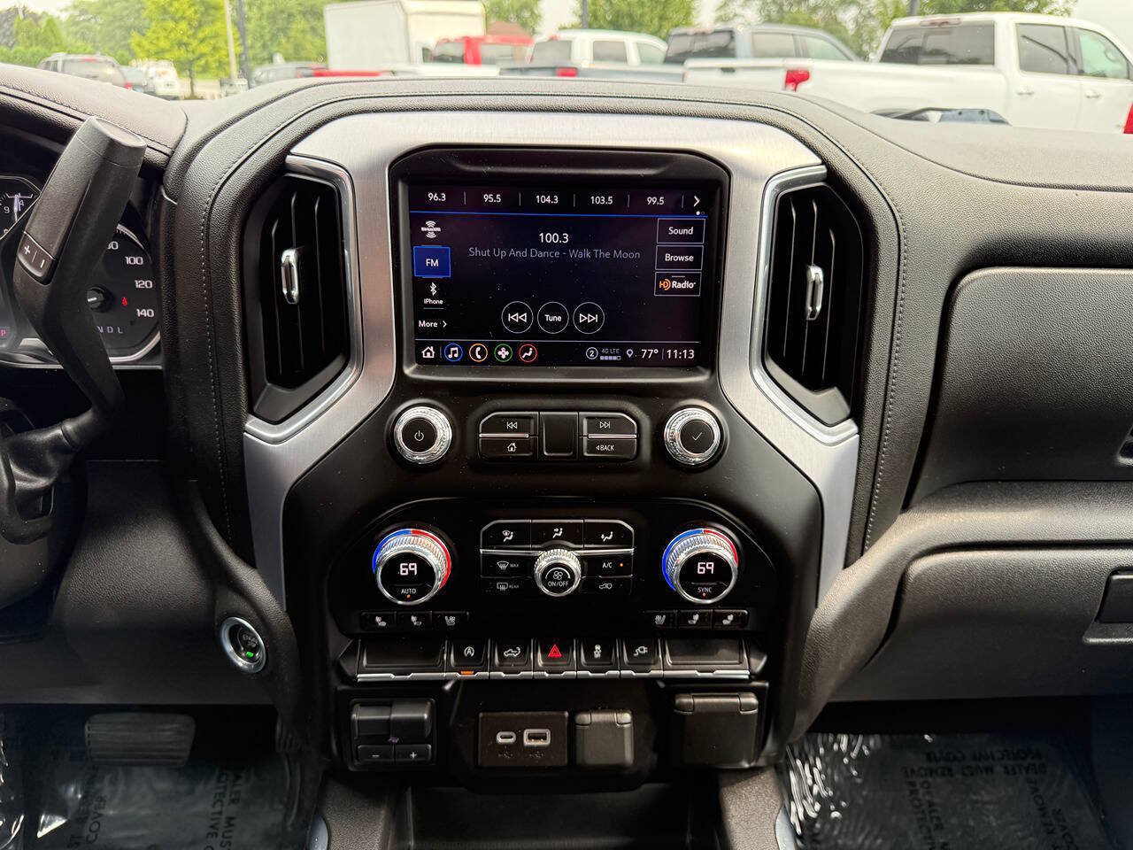 Used 2021 GMC Sierra 1500 SLT w/ SLT Premium Package AWD/4WD image 16