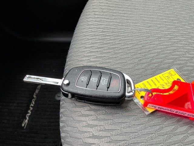 Used 2018 Hyundai Santa Fe SE image 36