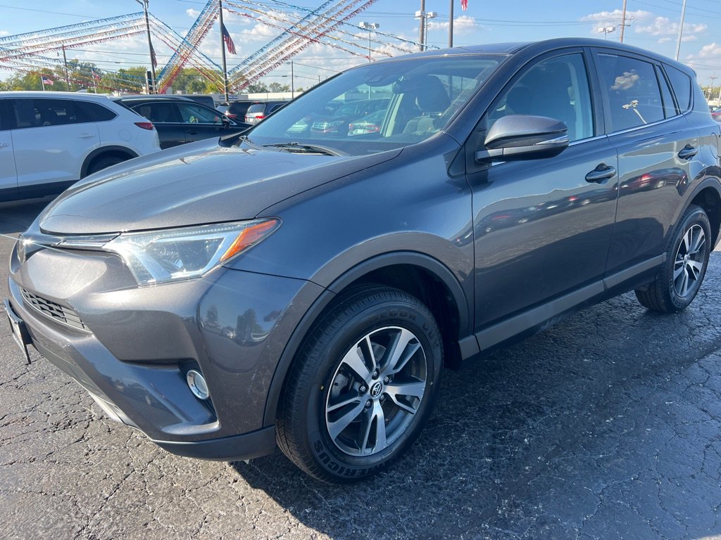 Used 2018 Toyota RAV4 Adventure image 3