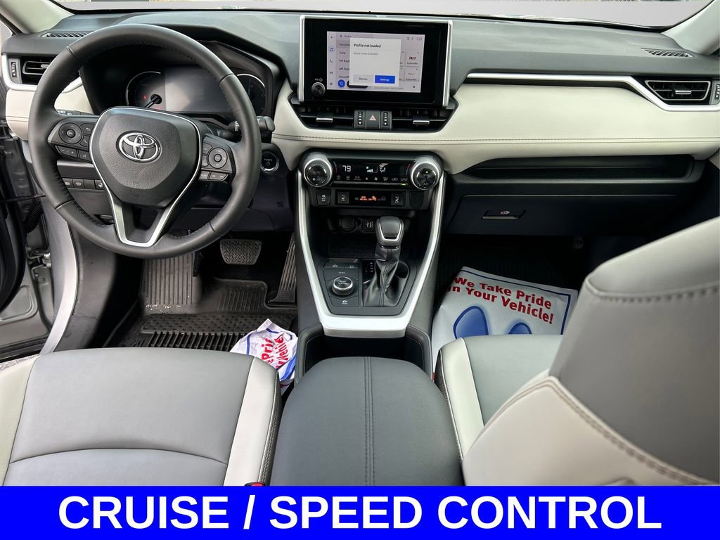 Used 2023 Toyota RAV4 XLE Premium image 20