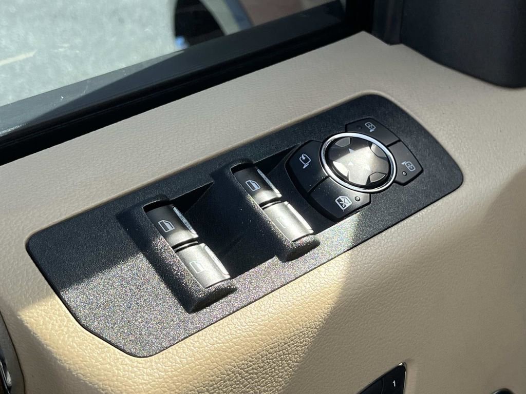 Used 2018 Ford F150 Lariat image 26