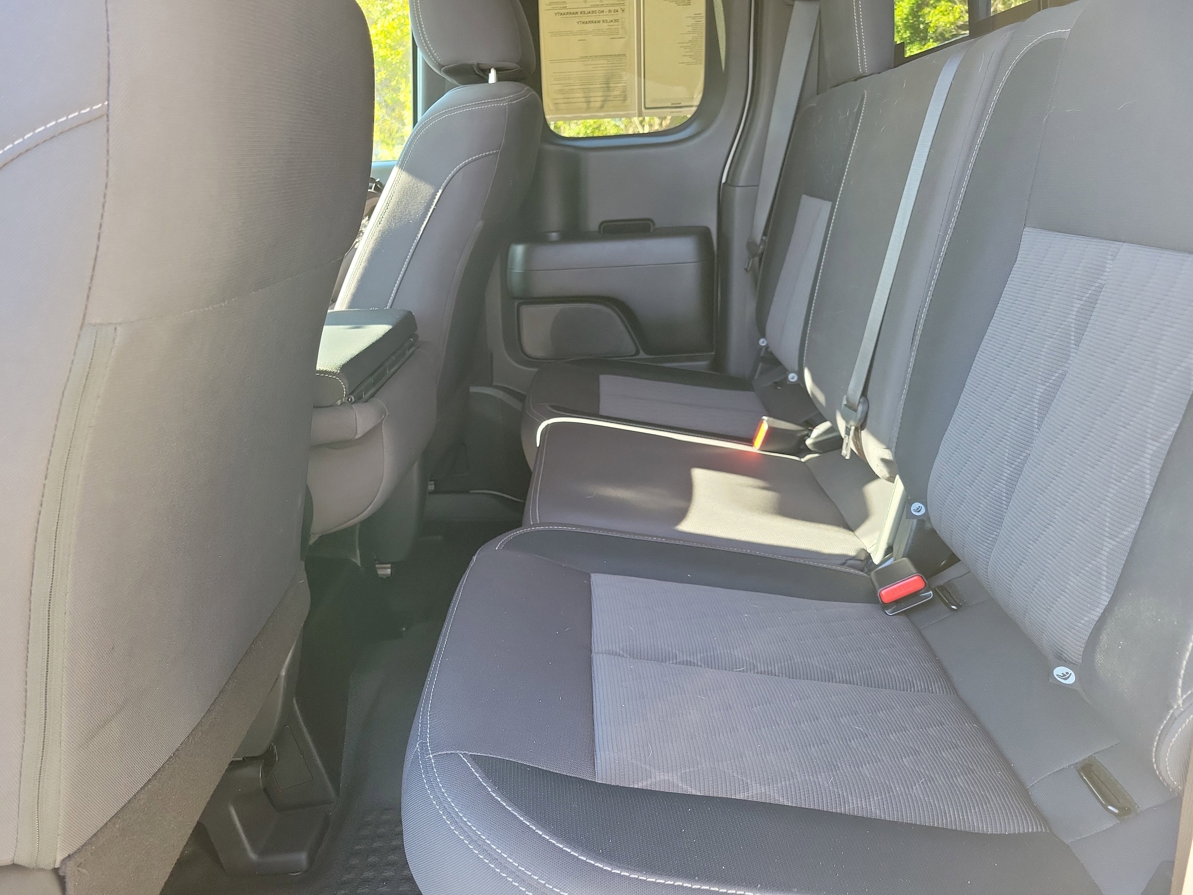 Used 2022 Nissan Titan S image 14