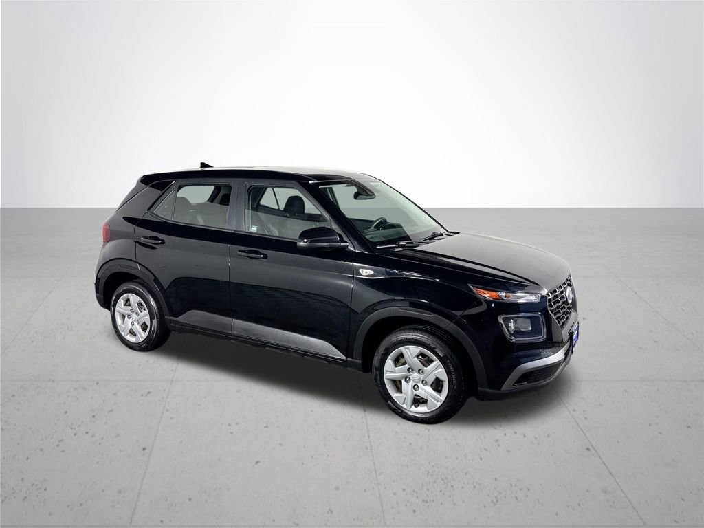 Used 2020 Hyundai Venue SE FWD image 4