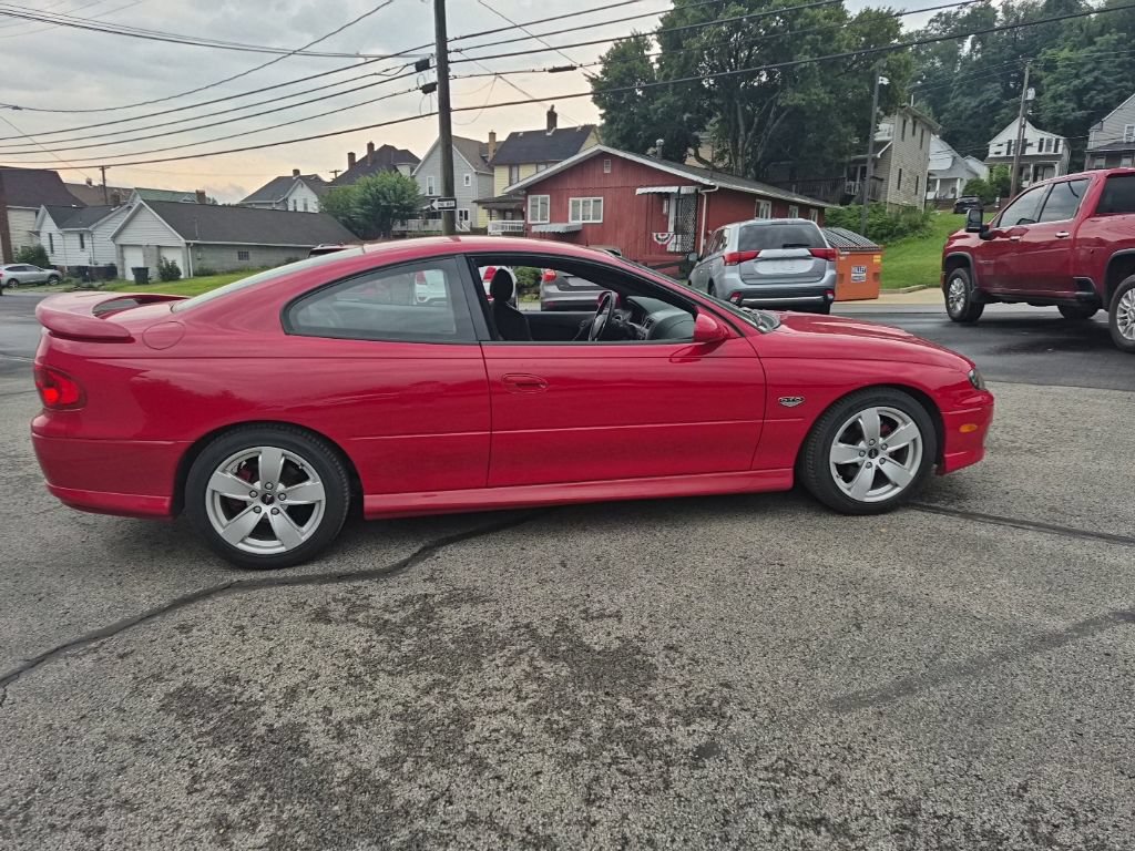 Used 2004 Pontiac GTO w/ Limited Edition Pulse Red RWD image 8