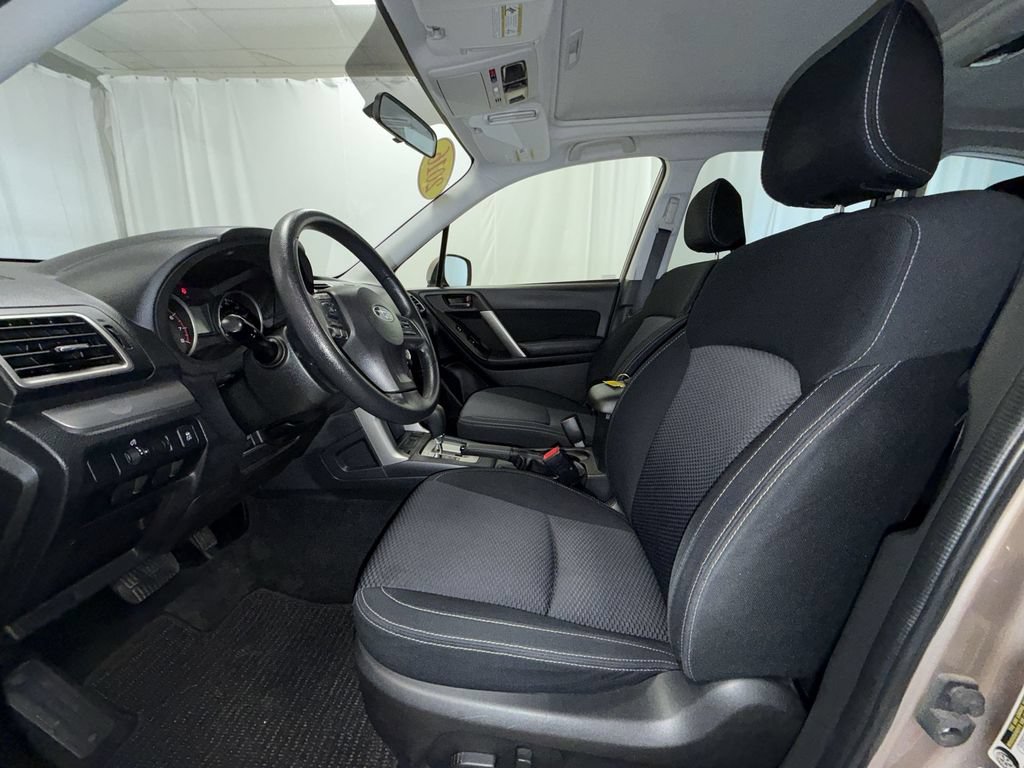 Used 2016 Subaru Forester 2.5i Premium w/ All-Weather Package AWD/4WD image 19
