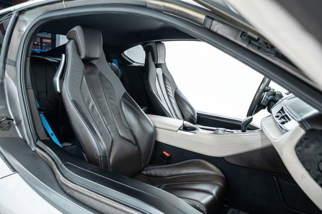 Used 2014 BMW i8 image 25