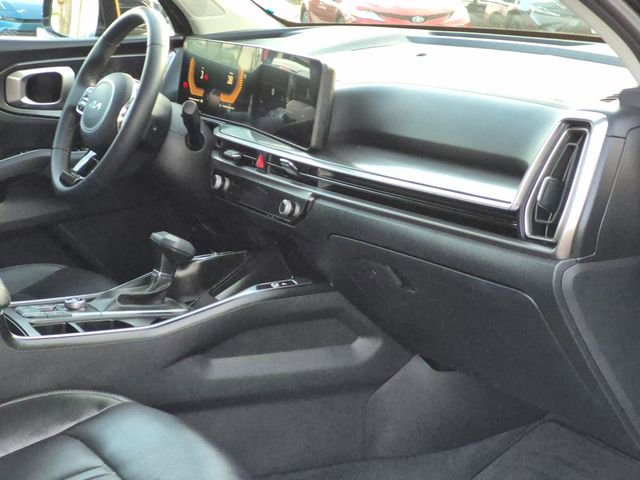 Used 2025 Kia Sorento S w/ Panoramic Sunroof Package image 24