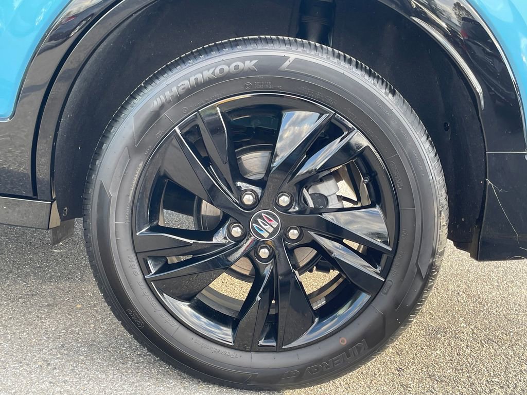 Certified 2025 Buick Encore GX Sport Touring AWD/4WD image 28