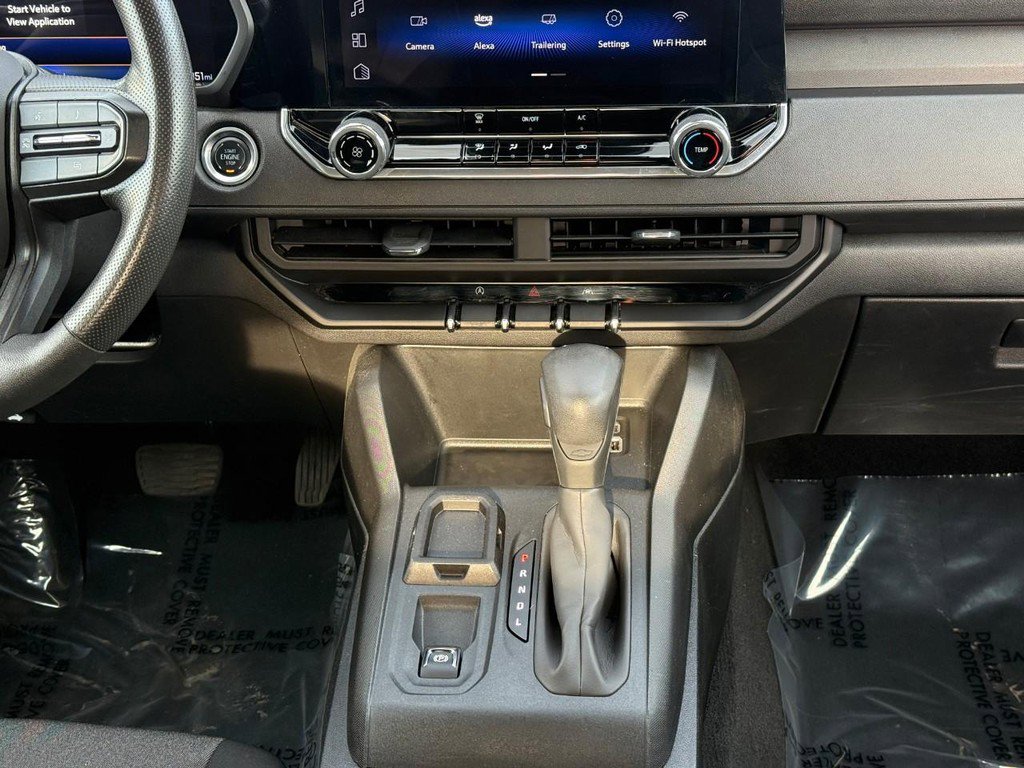 Used 2024 Chevrolet Colorado W/T image 16