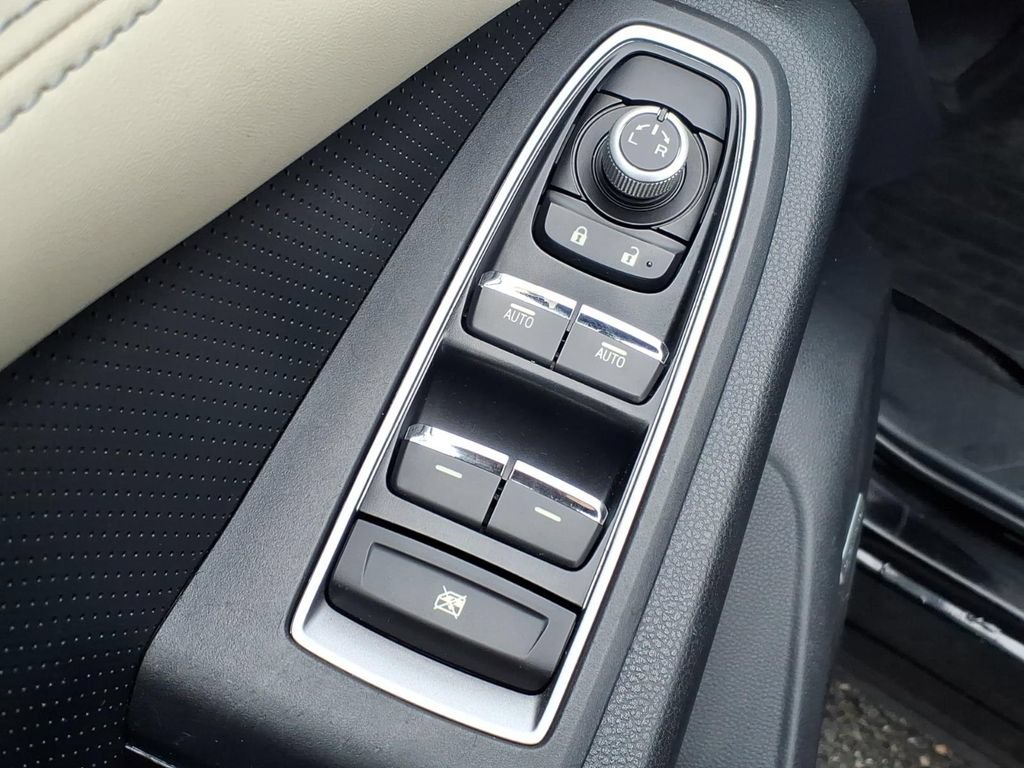 Used 2019 Subaru Ascent Limited AWD/4WD image 14