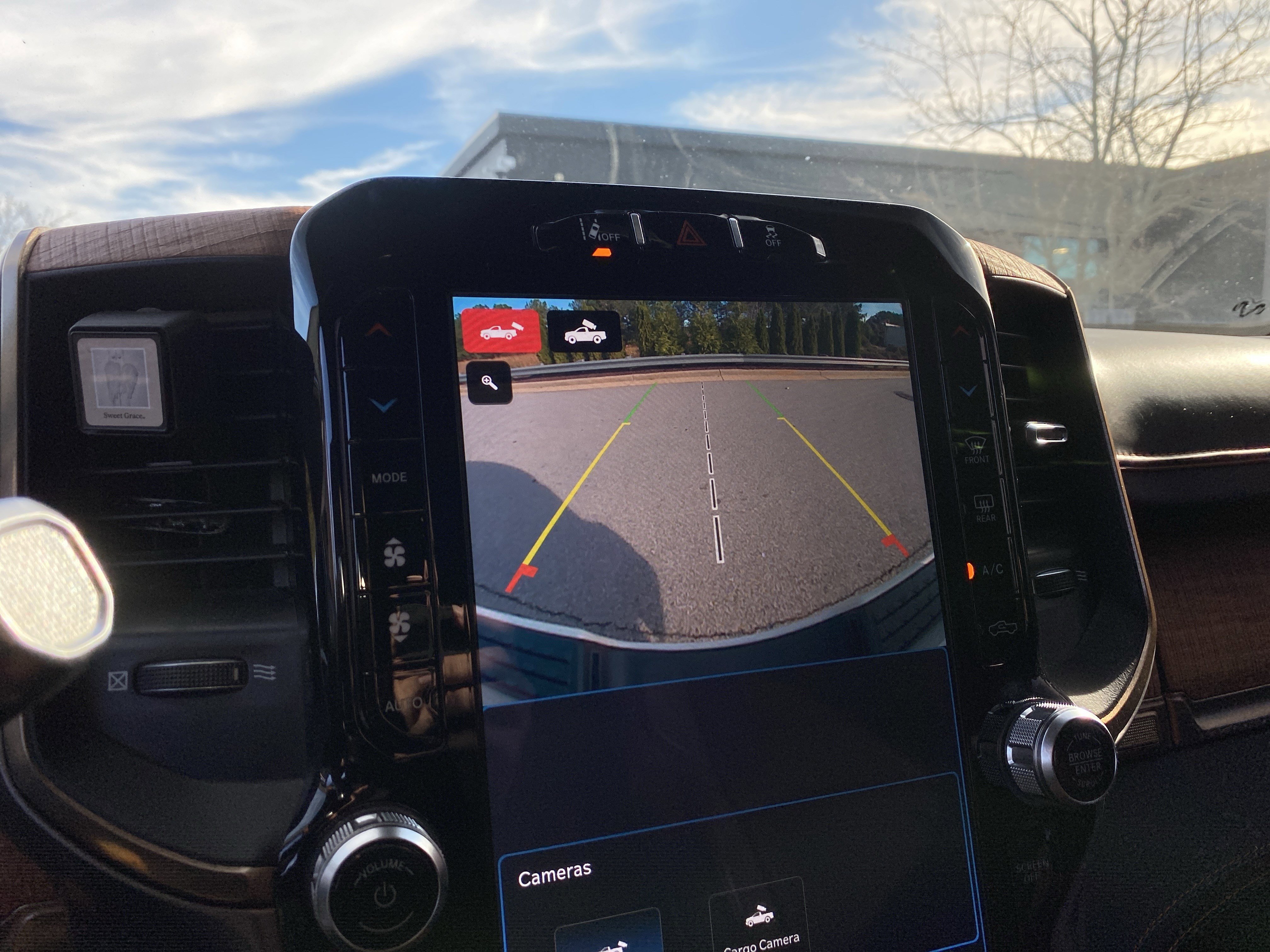 Used 2022 RAM 3500 Limited w/ Max Tow Package image 34