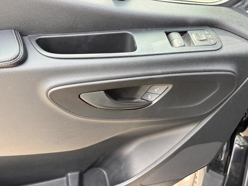 Used 2019 Mercedes-Benz Sprinter 2500 image 21