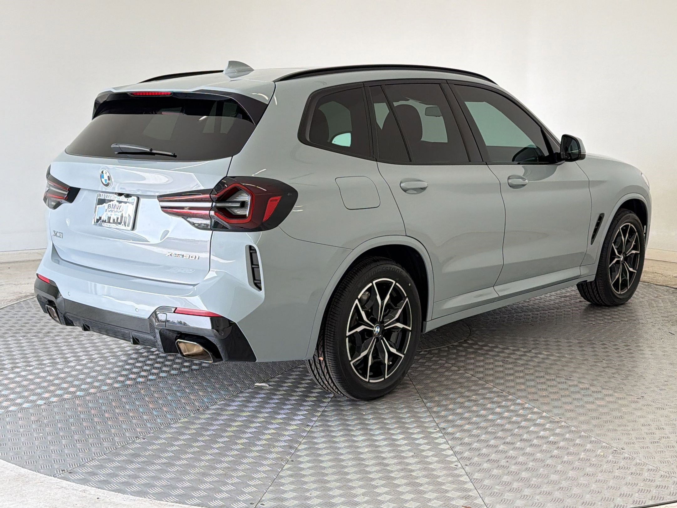 Certified 2024 BMW X3 xDrive30i w/ Premium Package image 9