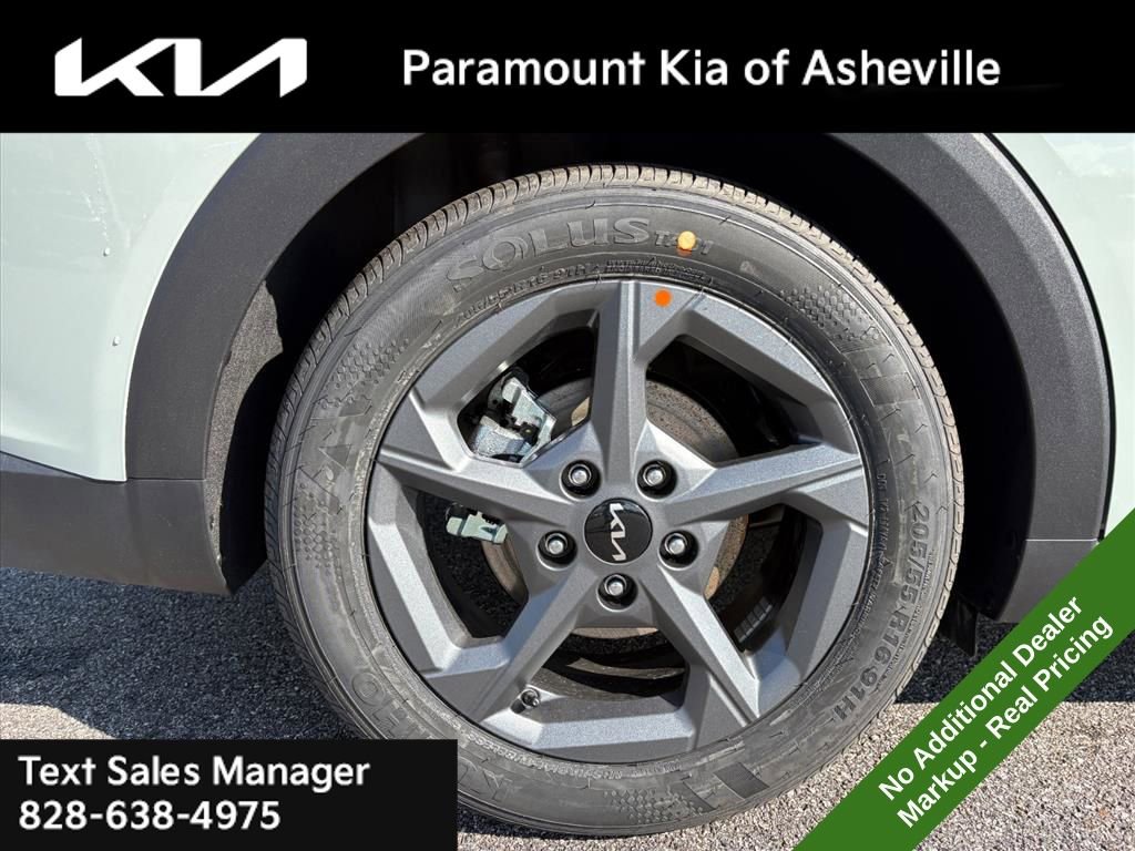 New 2026 Kia K4 LXS image 30