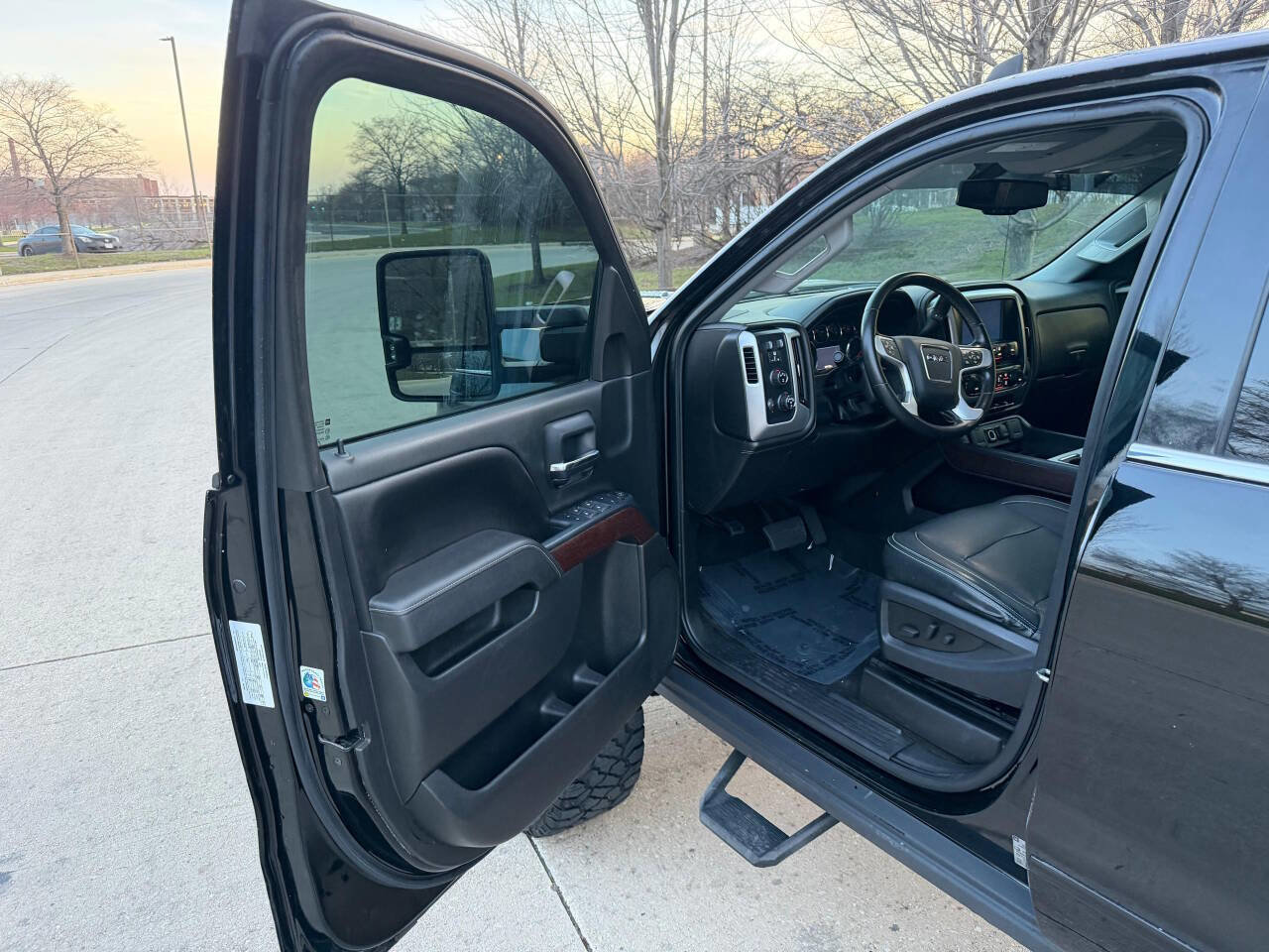 Used 2015 GMC Sierra 3500 SLE image 21