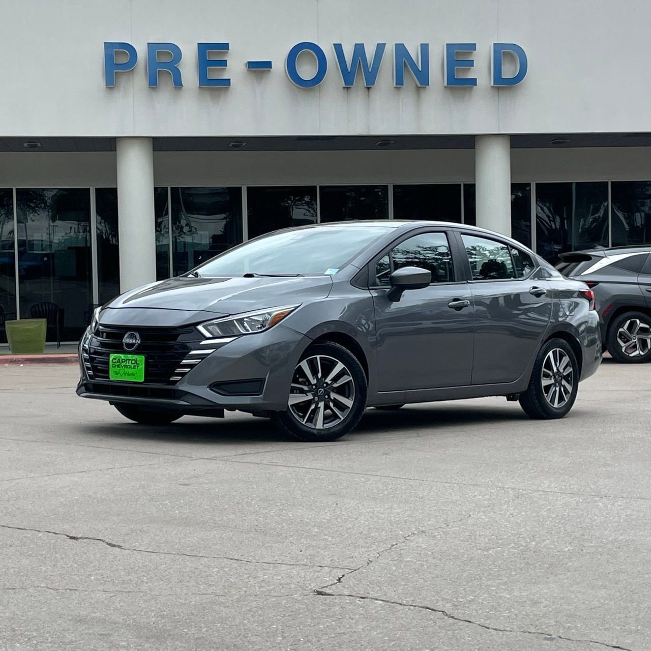 Used 2024 Nissan Versa SV FWD image 1