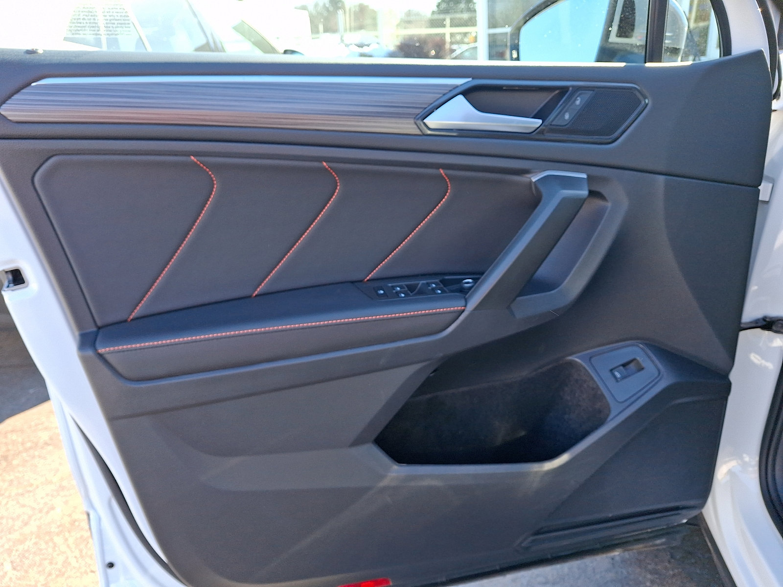 Certified 2024 Volkswagen Tiguan Wolfsburg Edition image 12