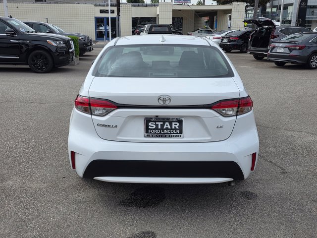 Used 2022 Toyota Corolla LE FWD image 5