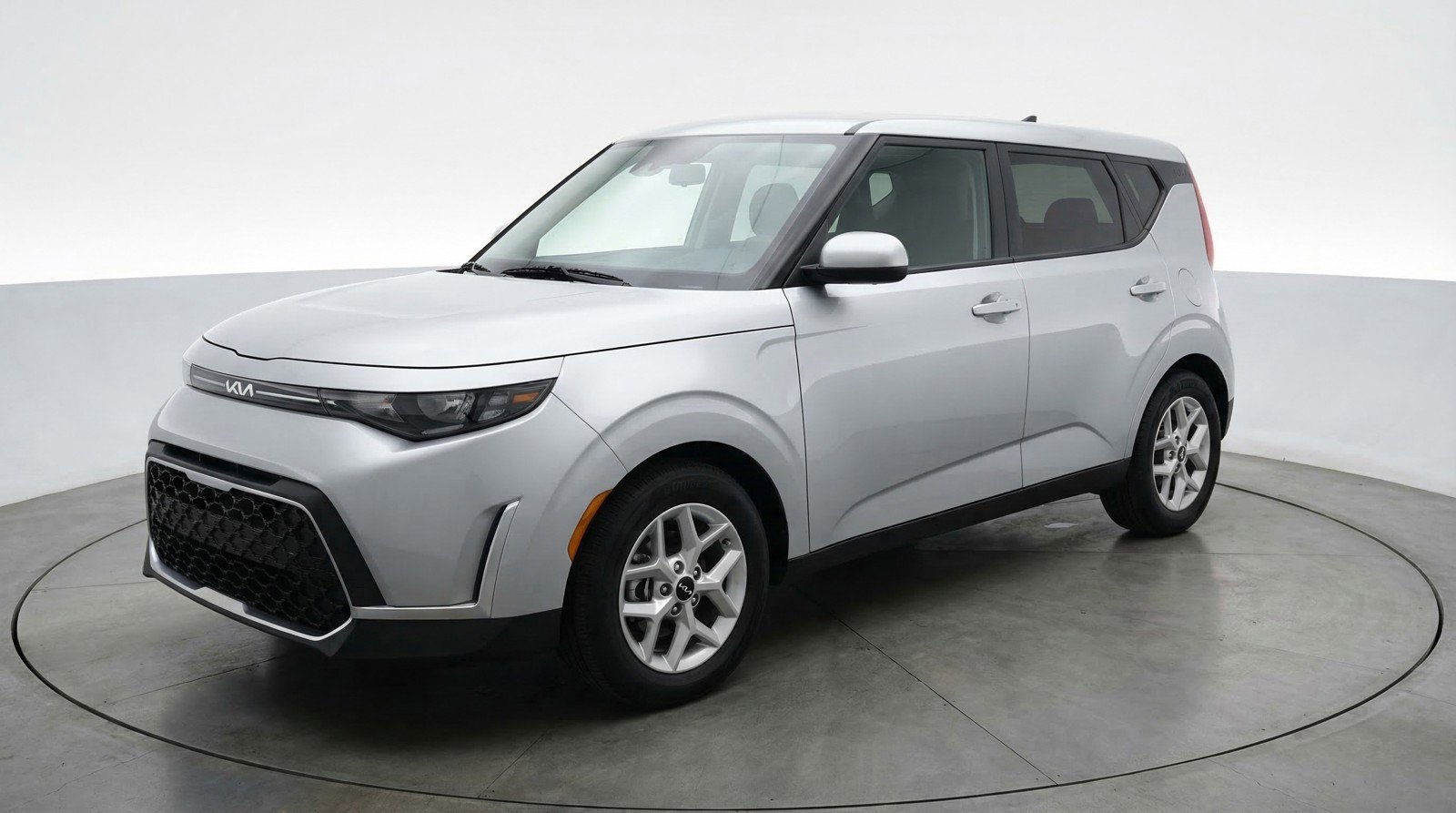 Used 2025 Kia Soul LX w/ LX Technology Package image 3