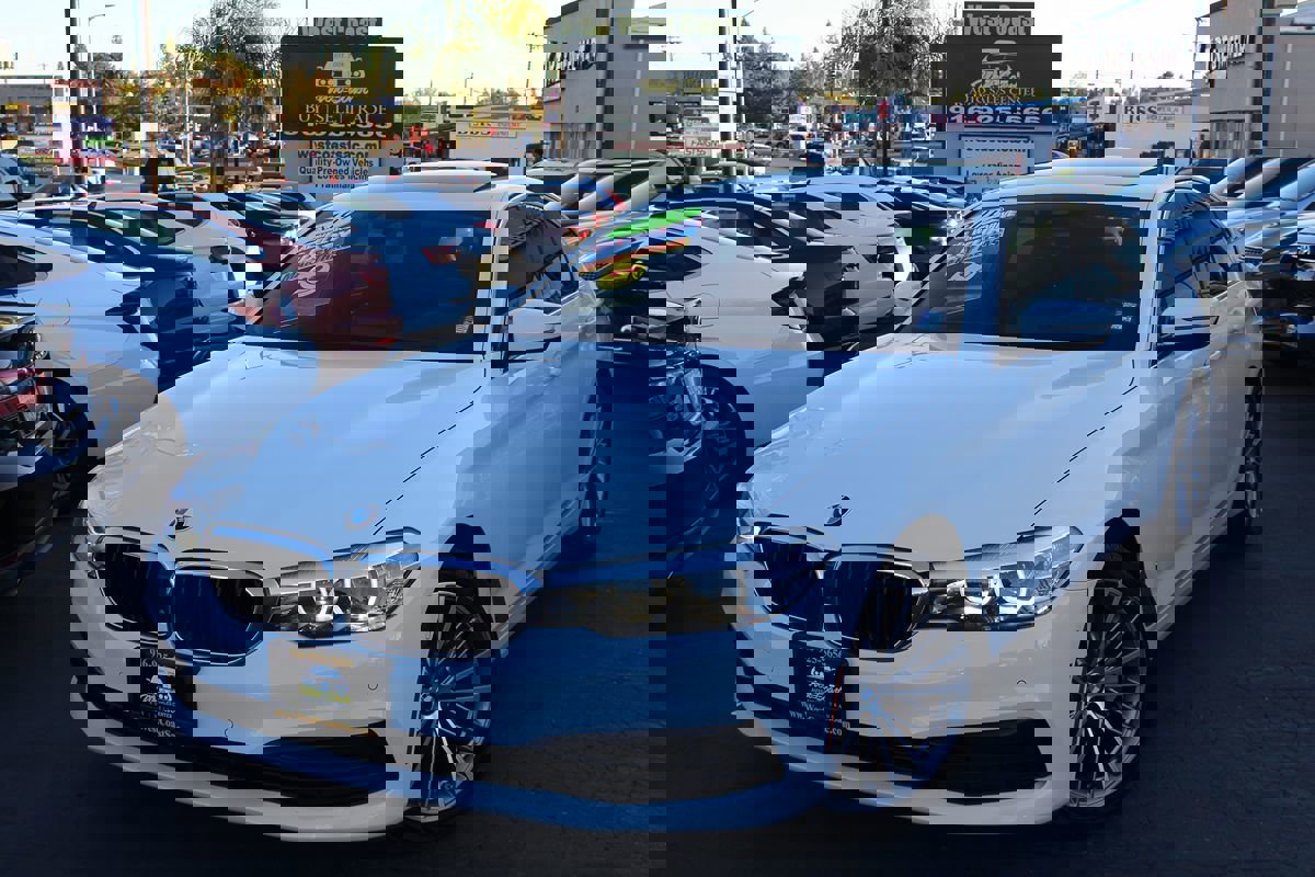 Used 2019 BMW 530i xDrive image 2