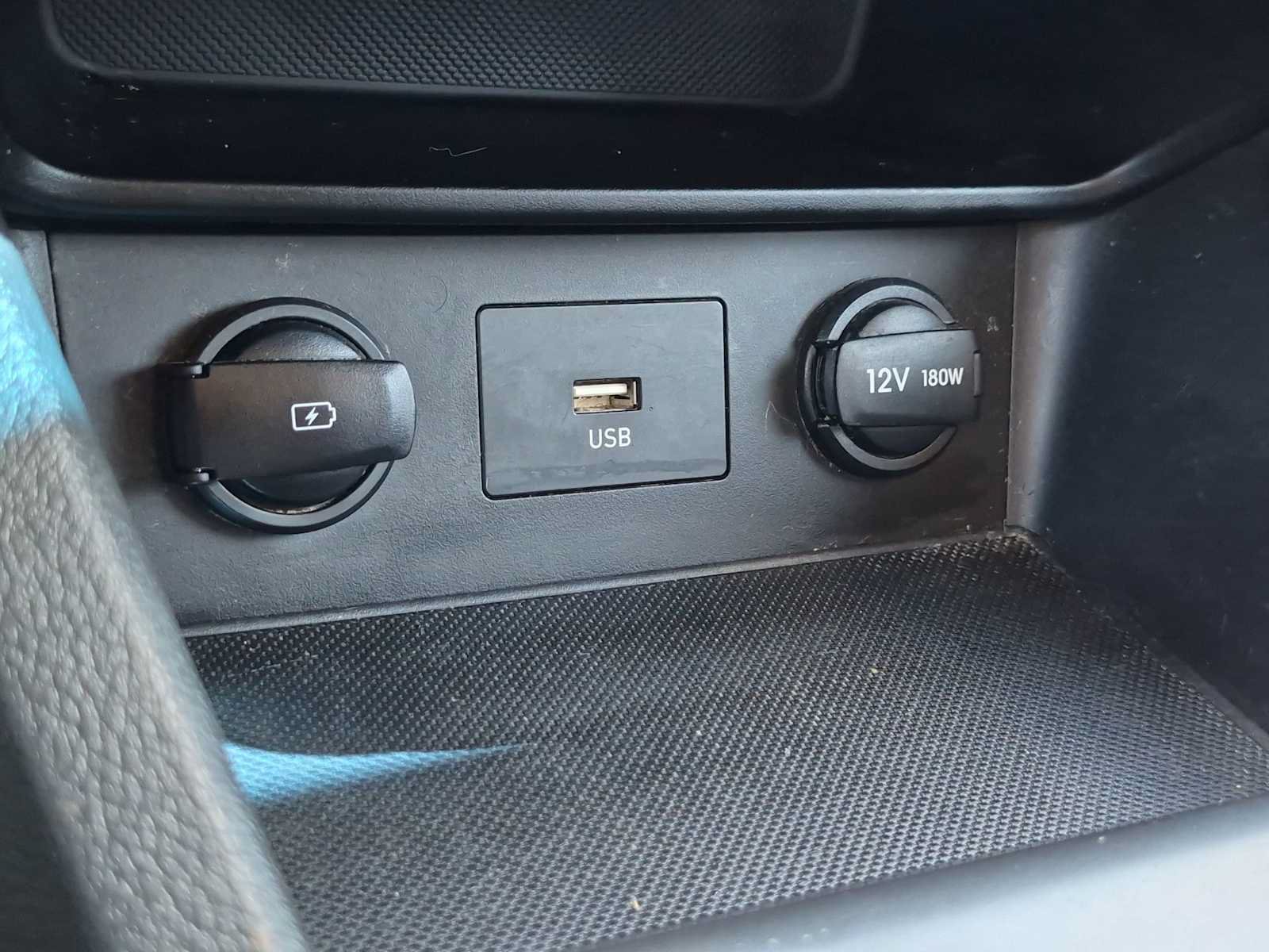 Certified 2022 Hyundai Kona SEL FWD image 28