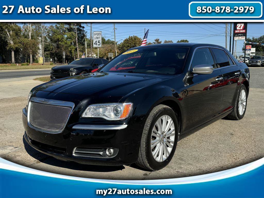 Used 2013 Chrysler 300 C image 1