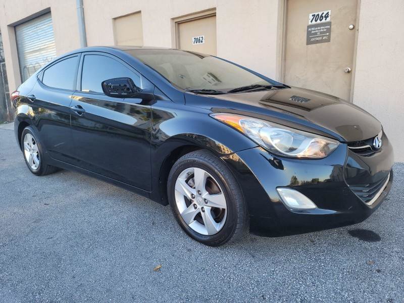 Used 2012 Hyundai Elantra GLS w/ Preferred Pkg 3 FWD image 12