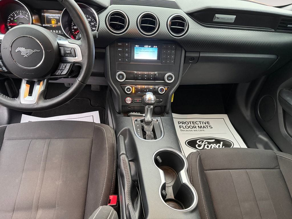 Used 2022 Ford Mustang EcoBoost image 10