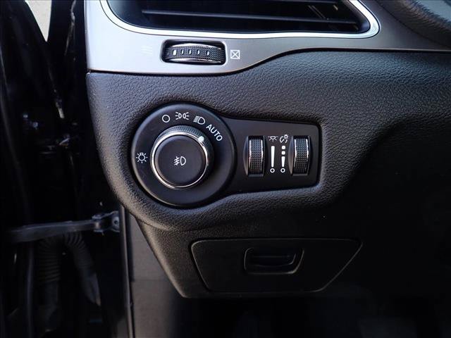 Used 2021 Jeep Cherokee Latitude Lux AWD/4WD image 15