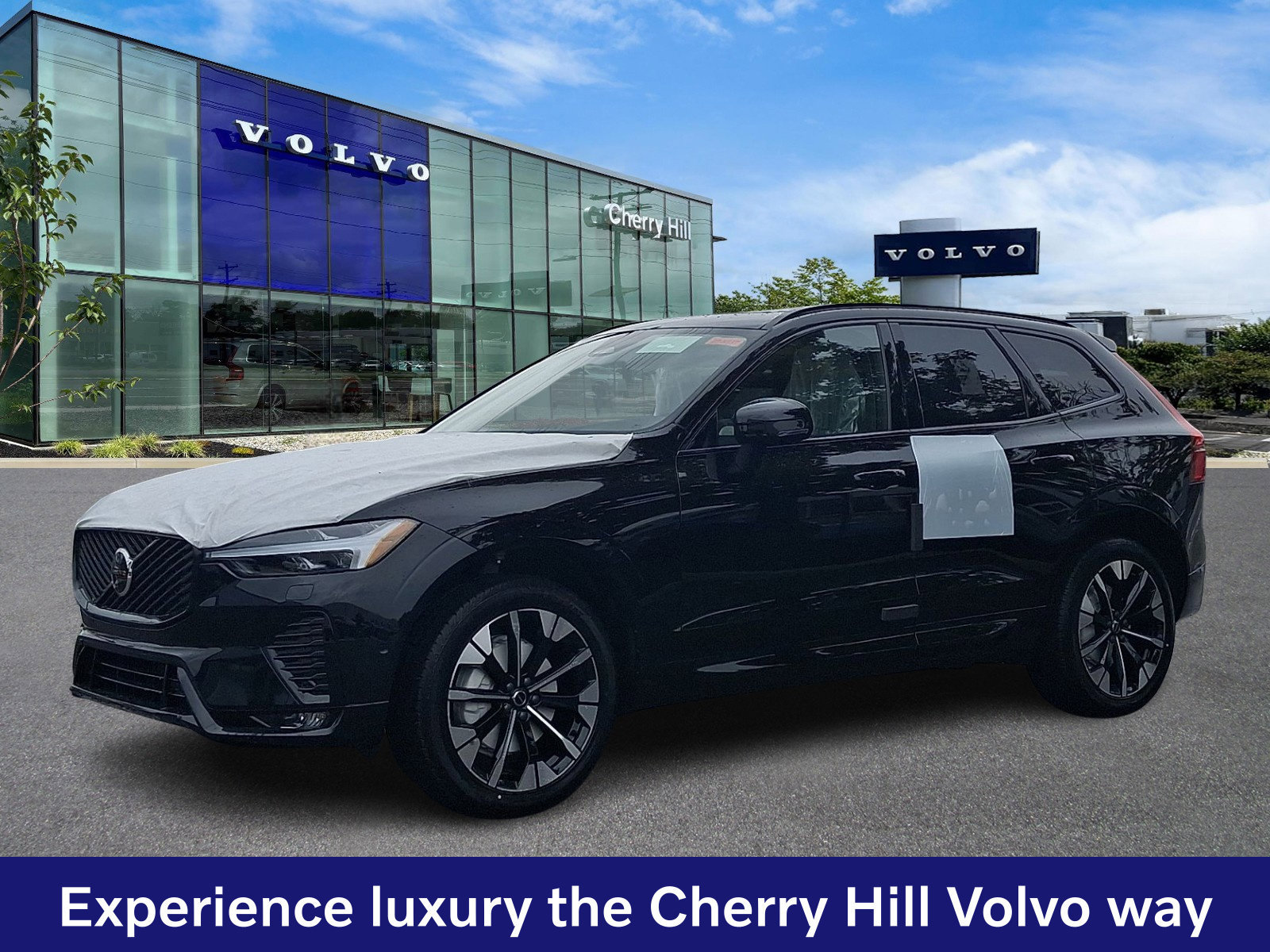 New 2027 Volvo XC60 B5 Plus AWD/4WD image 2