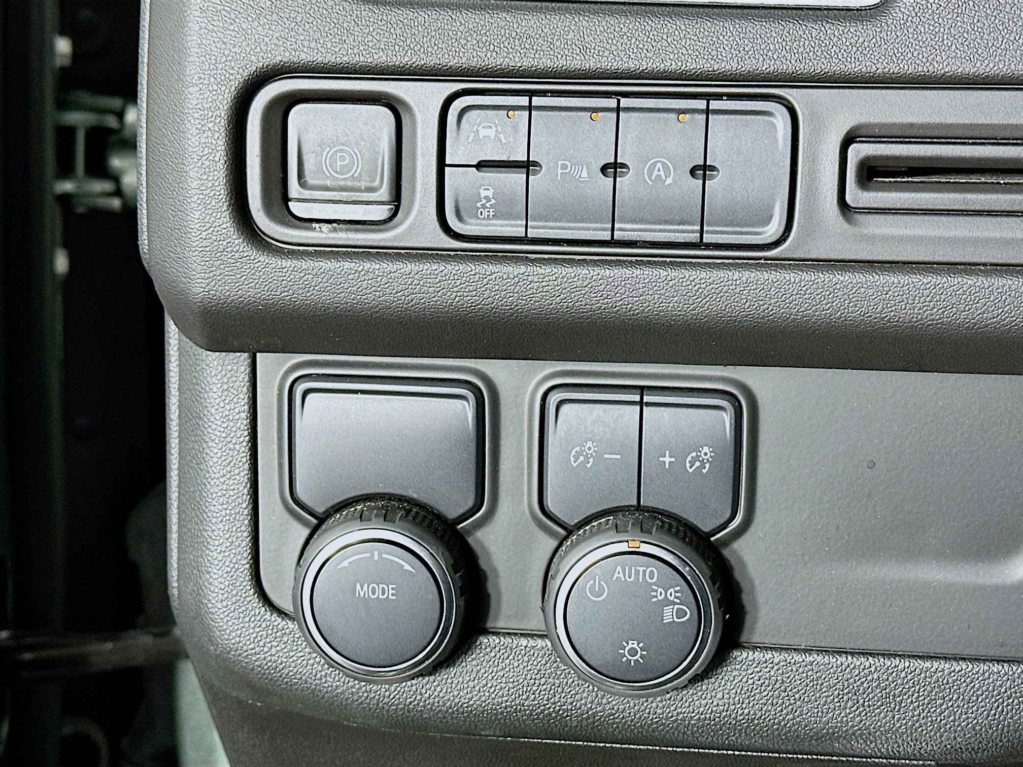 Used 2024 Chevrolet Tahoe LT image 17