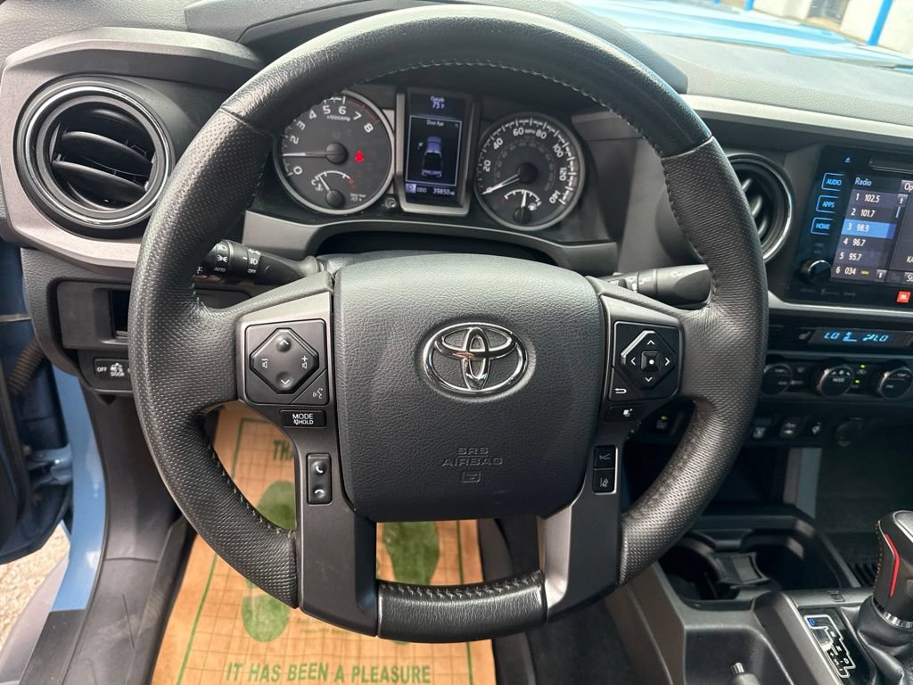 Used 2019 Toyota Tacoma TRD Sport w/ TRD Premium Sport Package AWD/4WD image 23