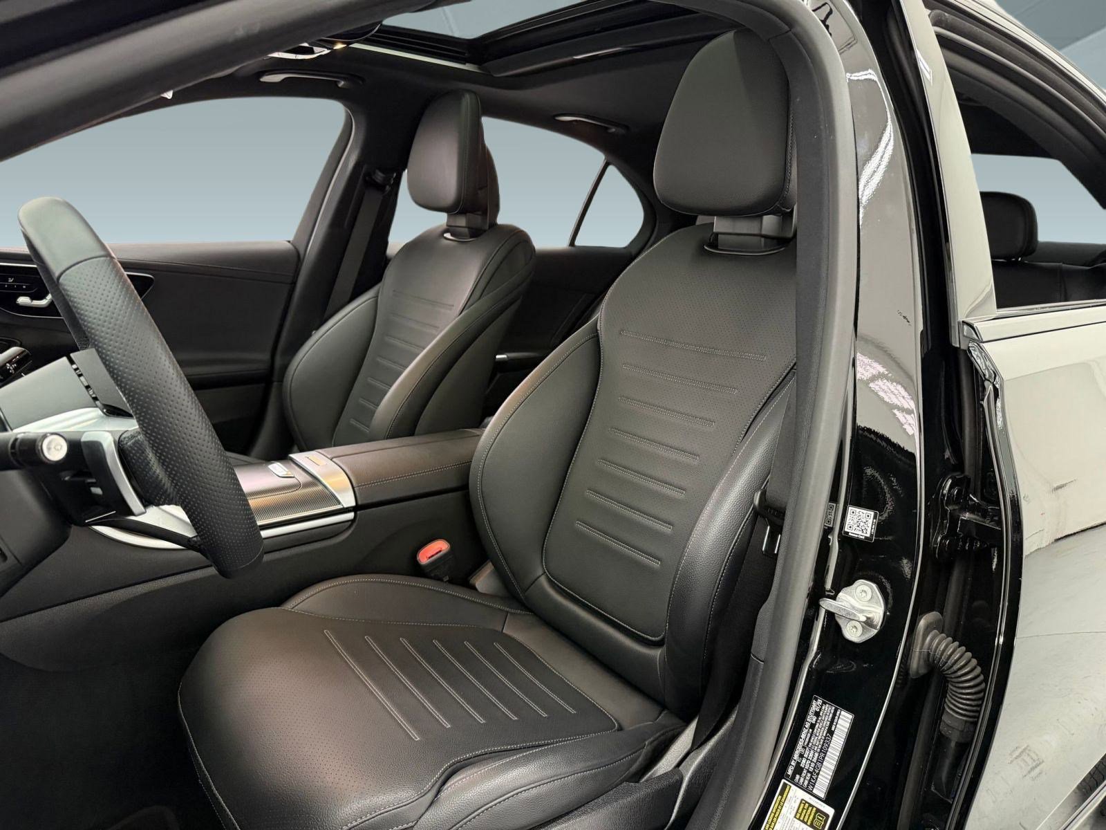 Used 2023 Mercedes-Benz C 300 Sedan image 4