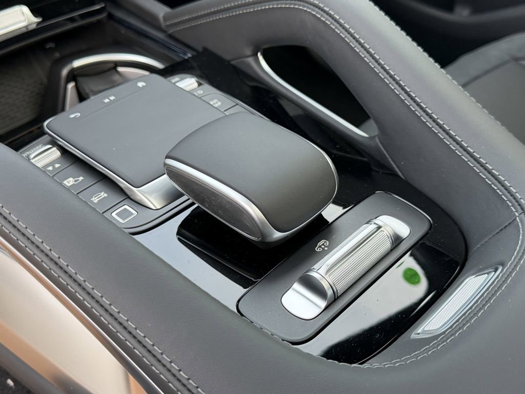 New 2026 Mercedes-Benz GLE 53 AMG 4MATIC Coupe image 24