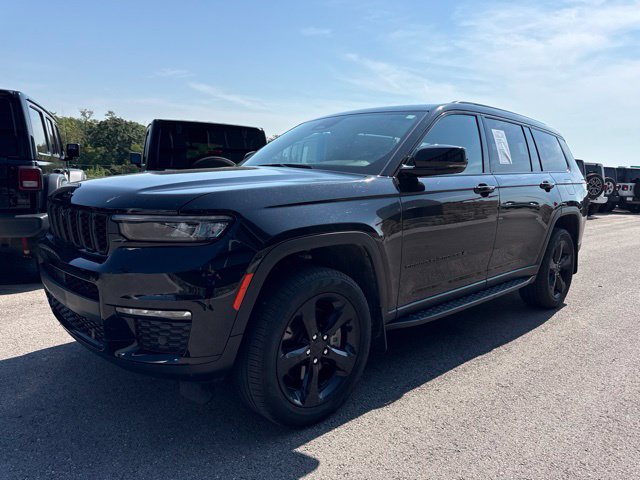 Used 2025 Jeep Grand Cherokee L Limited w/ Luxury Tech Group II AWD/4WD image 7