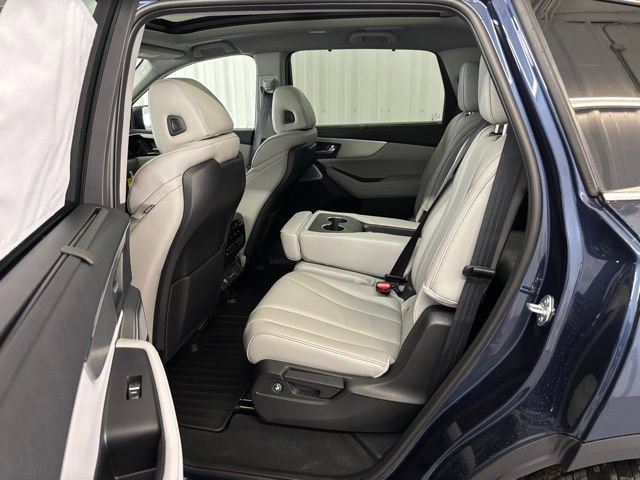 Certified 2026 Acura MDX FWD w/ Technology Package image 14